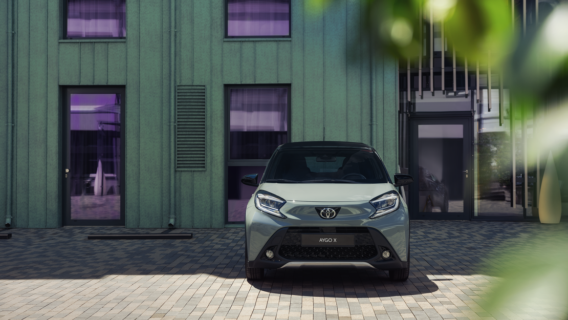 TOY_AYGO_X_2024_HUB_Image_Bank_22